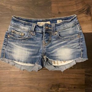 BKE Jeans Premium “Stella” Shorts Juniors Size 23